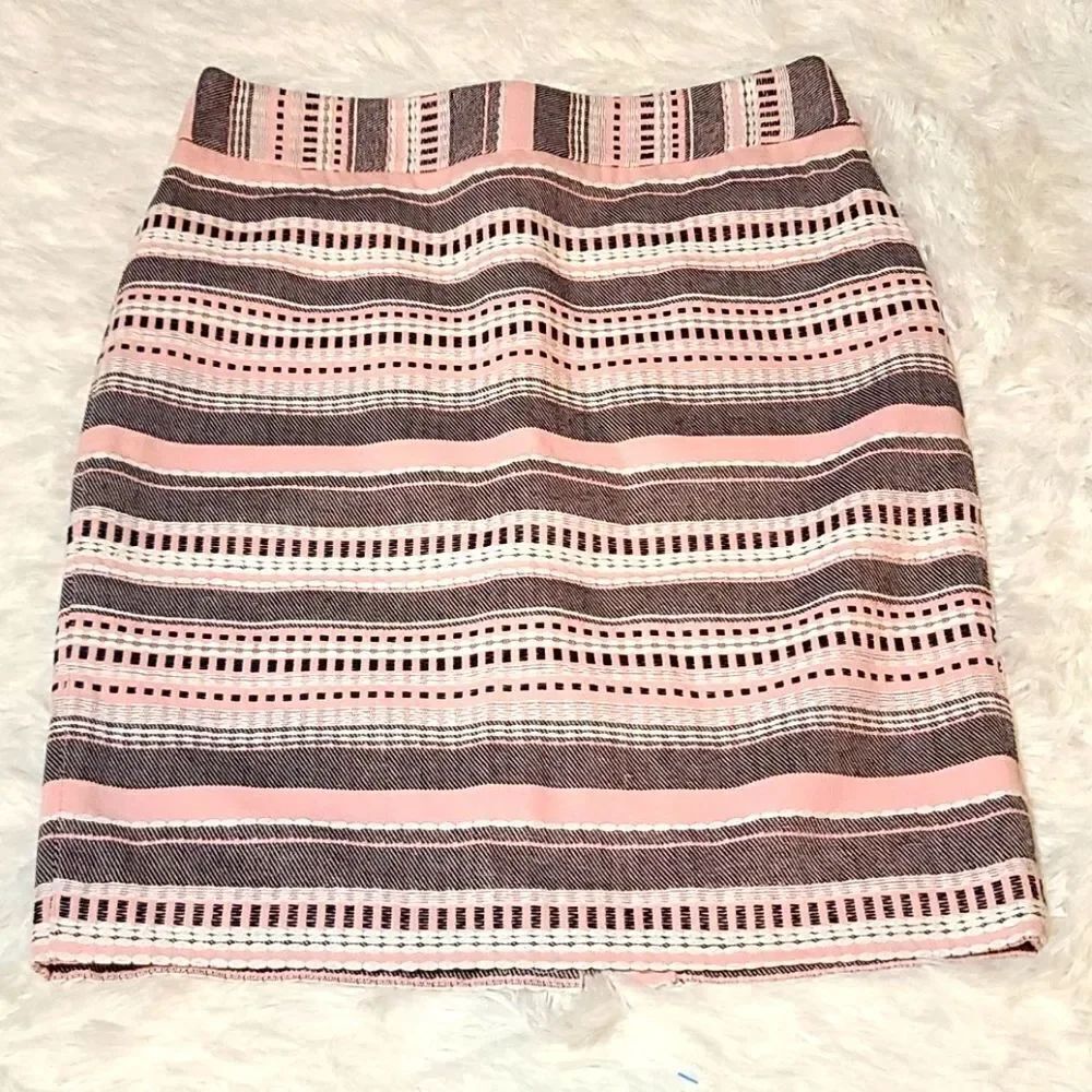 Loft Pencil Skirt Size 6